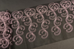 Haft na stabilnym tiulu 0,5mb