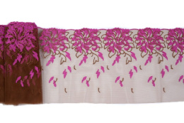 Embroidered lace with floral pattern