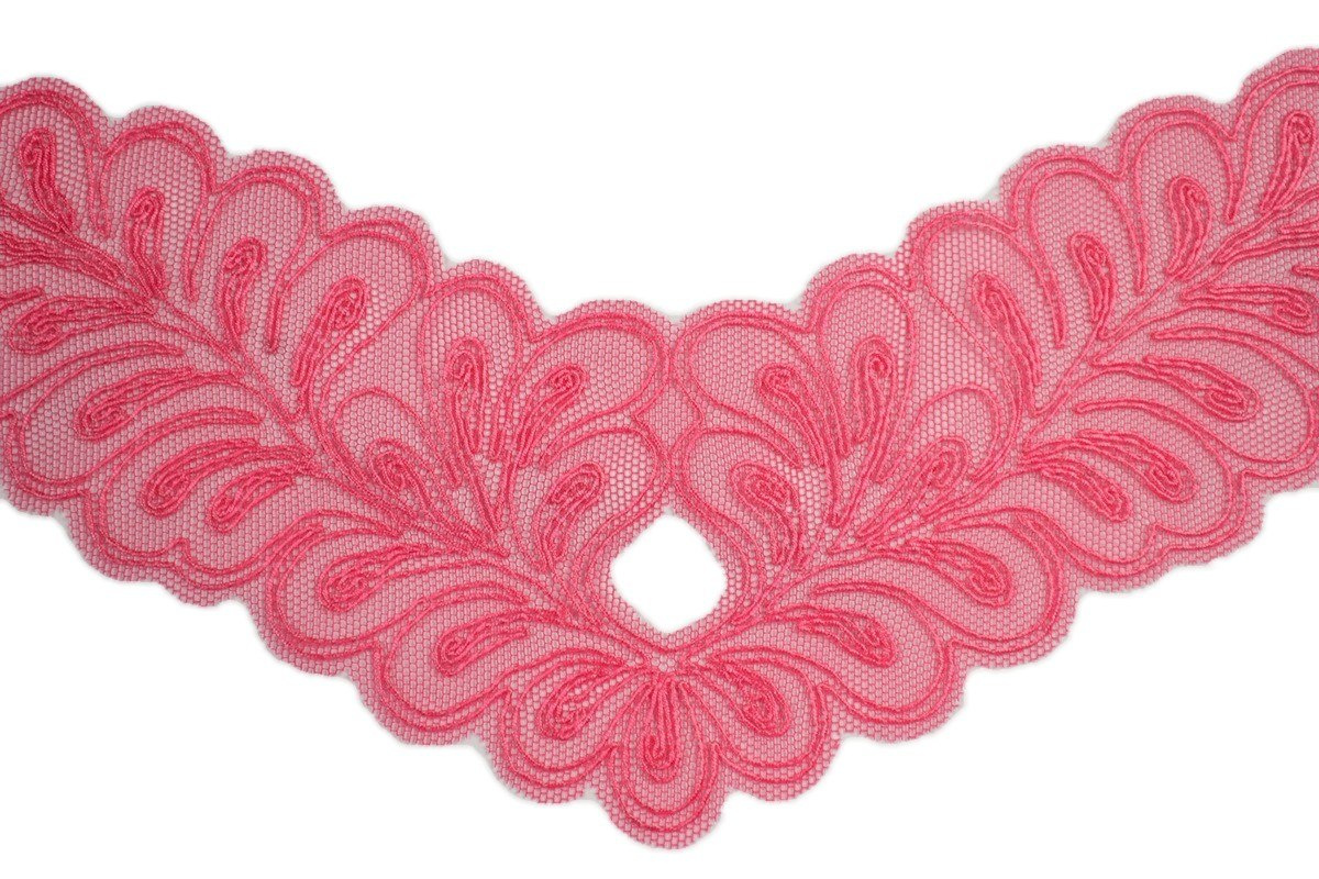 Embroidered applique on tulle 2pcs.
