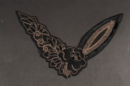 Śliczne haftowane aplikacje