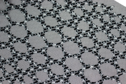 Czarno biały haft na stabilnym tiulu 0,5mb