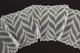 Piękny śmietankowy haft, stabilny 0,5mb