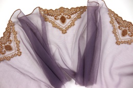 Weiche, elastische Stickerei, Spitze auf Tüll, Goldmuster 0,6m