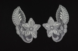 Perlenapplikationen auf Tüll - elegante Patches 1 Paar