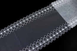 Śnieżnobiały stabilny haft na tiulu, koronka tiulowa 0,5mb