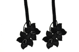 Czarne naszywki kwiaty, kwiaty do naszycia 2szt.
