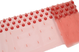 Różowy haft na tiulu 0,7mb