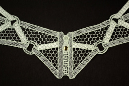 Miętowa naszywka z dżetem