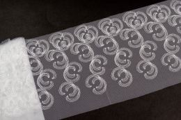 Śnieżnobiały delikatny haft 0,5mb