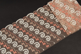 Beżowy stabilny haft, koronka do szycia 0,5mb