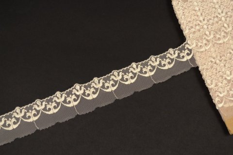 Narrow Embroidered lace in nude color