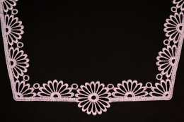 Jasnoróżowe naszywki na odzież