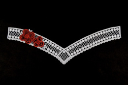 Aplikacje, naszywki białe czerwony kwiat 2szt.