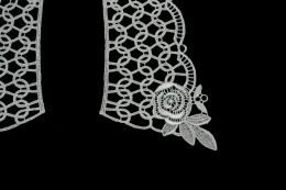 Duże błękitne aplikacje, naszywki gipiurowe