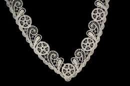 Gipiurowe aplikacje/ naszywki, dekolt, kołnierz 2szt.