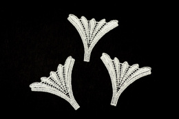 Gipiurowe kremowe aplikacje, naszywki 3szt.