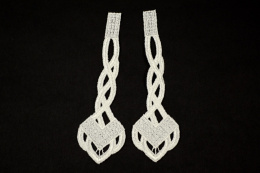 Kremowe aplikacje, naszywki gipiurowe 3szt.