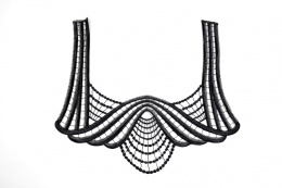 Czarna aplikacja gipiurowa