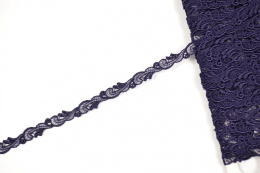 Narrow guipure lace trim 1mb