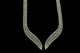 Kremowe podłużne naszywki, aplikacje pary