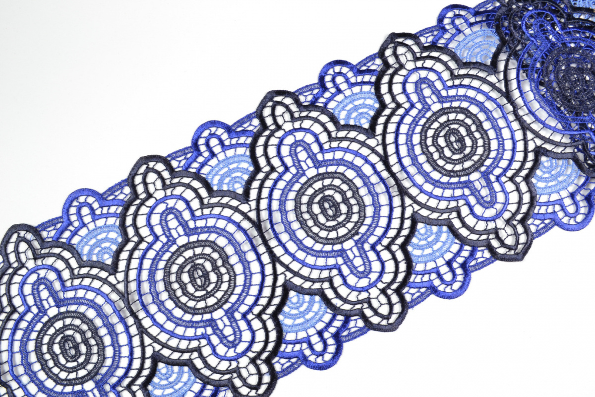 Beautiful wide guipure lace 1,3mb