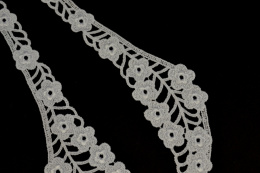 Guipure applique on white color pairs
