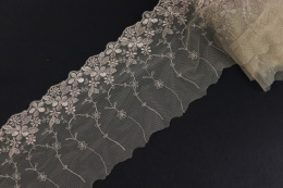 Lace on tulle 1mb