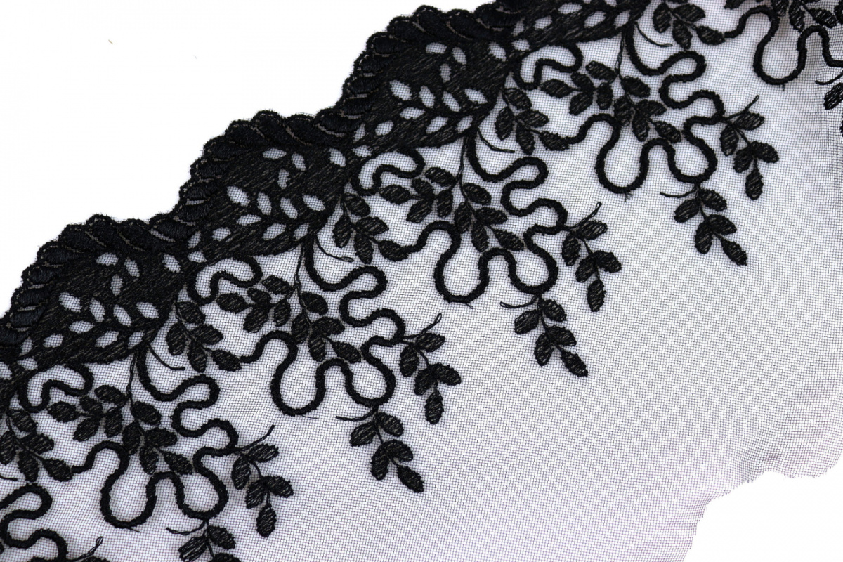 Lace on black color on tulle 1mb