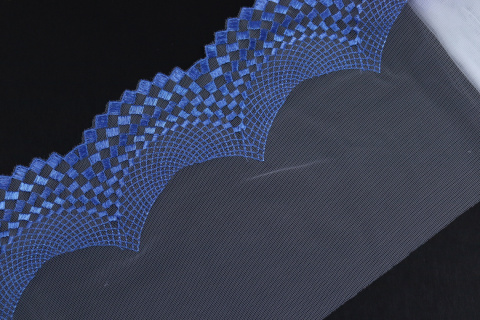 Elastyczny haft na tiulu 0,5mb