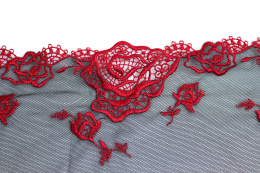 Stretch lace in floral pattern 1,1mb