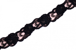 Wąski haft w róże 1mb
