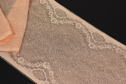Stretch lace in peach color 1mb