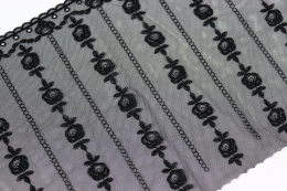 Czarny stabilny haft na tiulu 0,6mb