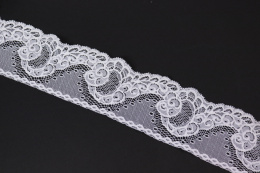 Stretch lace in ivory color 1mb