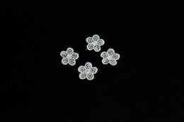Śnieżnobiałe aplikacje gipiurowe, mini kwiatki 3szt.