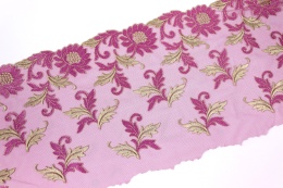 Szeroki stabilny haft w kwiaty, róż, zieleń 0,5mb